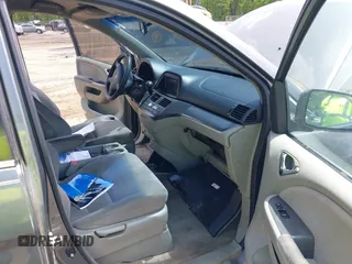 2007 Honda Odyssey EX with VIN 5FNRL38457B431016, listed as a IAAI auction lot 42155643 with 230,359 mi miles. Bid and sale history available at carsss.com. Image 5.
