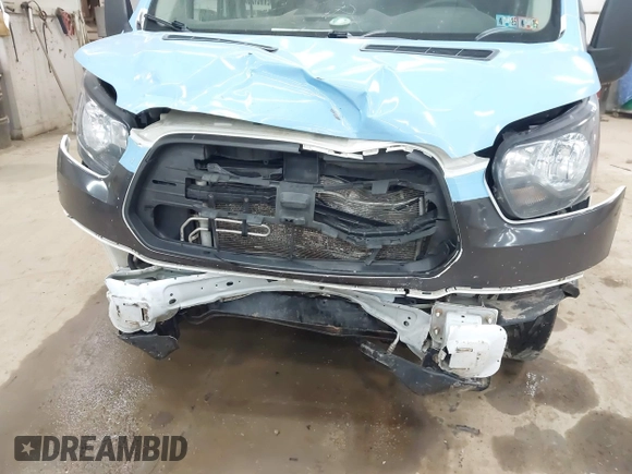 2019 Ford Transit z VIN 1FTYR2CM0KKB66383, wystawiony jako IAAI lot #42098606 z przebiegiem 325 657 mil mil oraz . Historia ofert i sprzedaży dostępna na DreamBid. Obrazek 6.