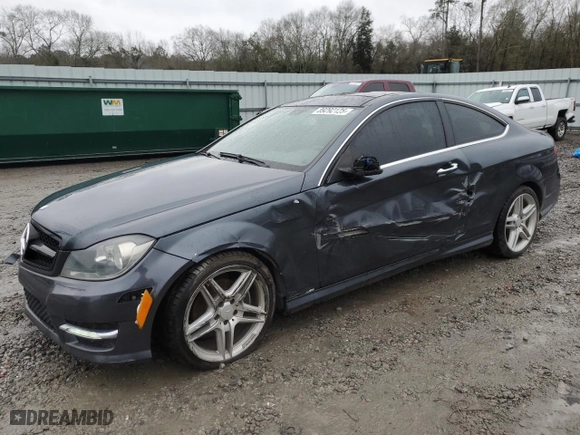 2013 Mercedes-Benz C-Class C 250 with VIN WDDGJ4HB5DG061341, listed as a Copart auction lot 89292125 with 116,843 mi miles and Salvage Title. Bid and sale history available at carsss.com. Image 1.