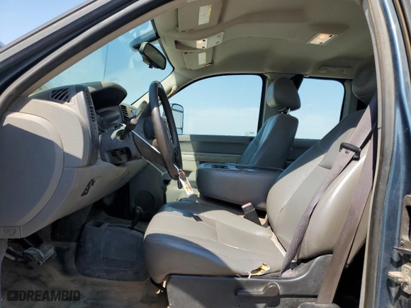 2011 GMC Sierra 2500HD Work Truck with VIN 1GT22ZCG1BZ463232, listed as a Copart auction lot 47399555 with 219,744 mi miles and Clean Title. Bid and sale history available at carsss.com. Image 7.