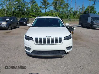 2019 Jeep Cherokee Limited z VIN 1C4PJLDB1KD380924, wystawiony jako IAAI lot #42621908 z przebiegiem 136 231 mil mil oraz . Historia ofert i sprzedaży dostępna na DreamBid. Obrazek 12.