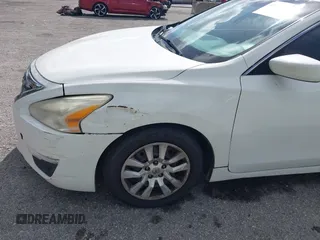 2015 Nissan Altima 2.5 S with VIN 1N4AL3AP5FC297935, listed as a IAAI auction lot 41963576 with 225,230 mi miles. Bid and sale history available at carsss.com. Image 14.