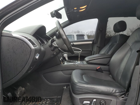 2015 Audi Q7 3.0T S line Prestige with VIN WA1DGAFE1FD018945, listed as a Copart auction lot 45024055 with 160,975 mi miles and Salvage Title. Bid and sale history available at carsss.com. Image 7.