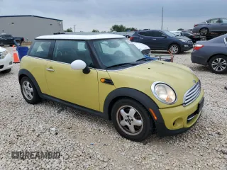 2011 MINI Hardtop z VIN WMWSU3C56BT093725, wystawiony jako Copart lot #54552145 z przebiegiem 119 060 mil mil oraz Czysty tytuł • Clean title. Historia ofert i sprzedaży dostępna na DreamBid. Obrazek 4.