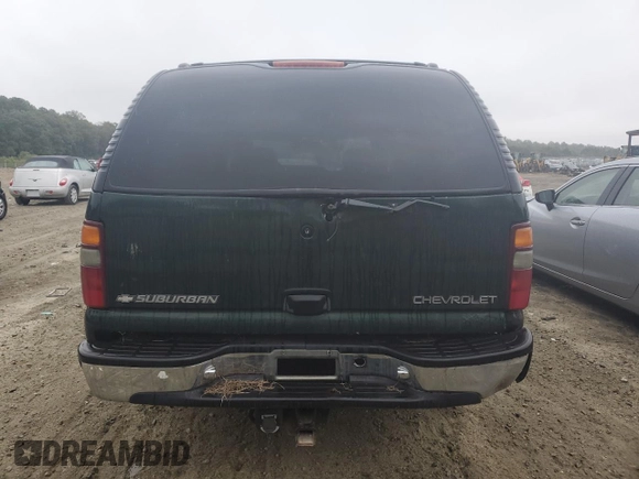 2002 Chevrolet Suburban LT with VIN 1GNFK16Z22J130446, listed as a Copart auction lot 70923804 with 316,258 mi miles and Clean Title. Bid and sale history available at carsss.com. Image 6.