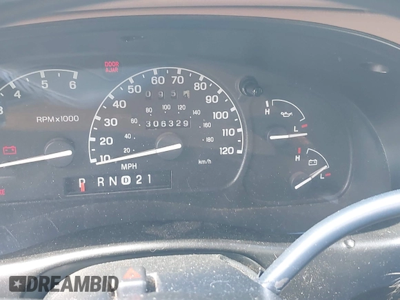 2000 Ford Explorer XLT с VIN 1FMZU63E1YZA28642, выставлен на аукционе IAAI как лот 42662798 с пробегом 306 329 миль миль и . История ставок и продаж доступна на DreamBid. Изображение 7.