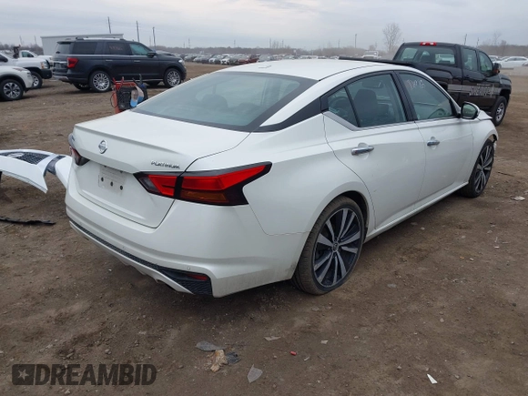 2019 Nissan Altima 2.5 Platinum with VIN 1N4BL4FV9KC112037, listed as a IAAI auction lot 41912037 with 88,484 mi miles. Bid and sale history available at carsss.com. Image 4.