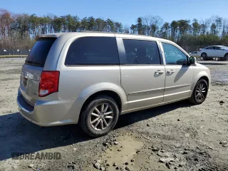 2013 Dodge Grand Caravan SXT with VIN 2C4RDGCG5DR635014, listed as a Copart auction lot 49552925 with 194,929 mi miles and Clean Title. Bid and sale history available at DreamBid. Image 3.