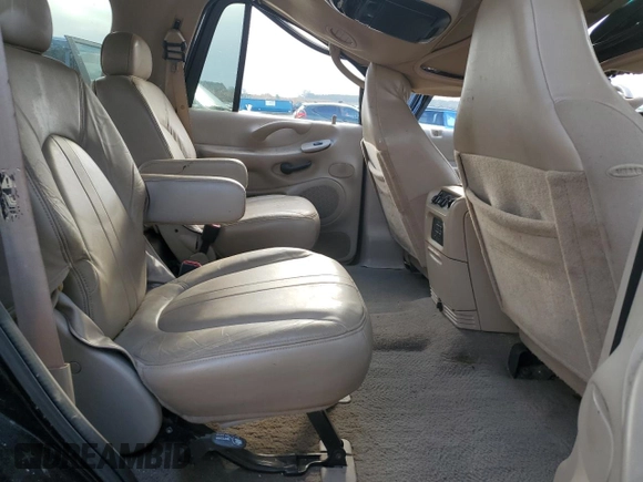 2002 Ford Expedition Eddie Bauer with VIN 1FMFU18L42LA17285, listed as a Copart auction lot 79168664 with 174,514 mi miles and Non repairable. Bid and sale history available at DreamBid. Image 11.