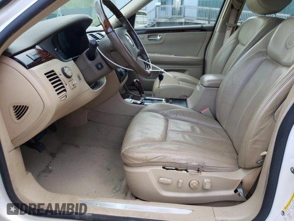 2006 Cadillac DTS 1SD z VIN 1G6KD57Y86U146074, wystawiony jako Copart lot #52917235 z przebiegiem 133 956 mil mil oraz Tytuł czysty. Historia ofert i sprzedaży dostępna na DreamBid. Obrazek 7.