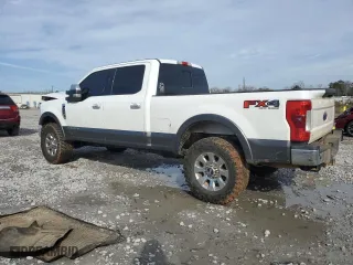 2017 Ford Super Duty F-250 SRW Lariat with VIN 1FT7W2BT3HED06818, listed as a Copart auction lot 45161745 with 166,955 mi miles and Salvage Title. Bid and sale history available at carsss.com. Image 2.