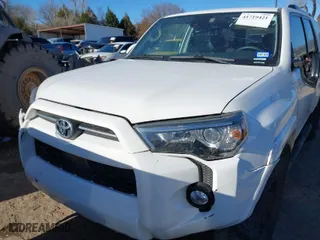 2020 Toyota 4Runner SR5 with VIN JTEBU5JR0L5762240, listed as a IAAI auction lot 41719421 with 59,381 mi miles. Bid and sale history available at carsss.com. Image 11.