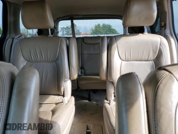 2010 Toyota Sienna XLE z VIN 5TDDK4CC9AS032923, wystawiony jako Copart lot #54231845 z przebiegiem 136 860 mil mil oraz Szkoda całkowita • Salvage title. Historia ofert i sprzedaży dostępna na DreamBid. Obrazek 10.