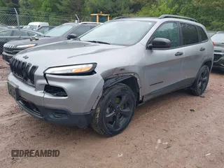 2016 Jeep Cherokee Sport z VIN 1C4PJMAB4GW314079, wystawiony jako IAAI lot #42291146 z przebiegiem 143 901 mil mil oraz . Historia ofert i sprzedaży dostępna na DreamBid. Obrazek 2.