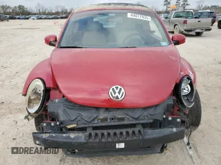 2008 Volkswagen Beetle SE with VIN 3VWRF31YX8M409219, listed as a Copart auction lot 45385085 with 85,734 mi miles and Salvage title. Bid and sale history available at DreamBid. Image 5.