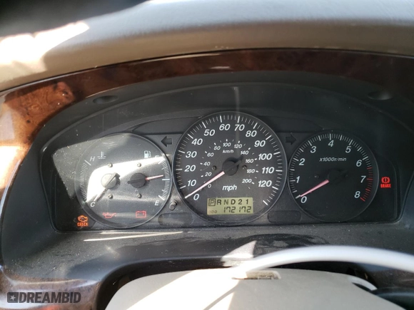 2001 Mazda MPV DX with VIN JM3LW28Y210191351, listed as a Copart auction lot 76133494 with 172,172 mi miles and Salvage Title. Bid and sale history available at carsss.com. Image 9.