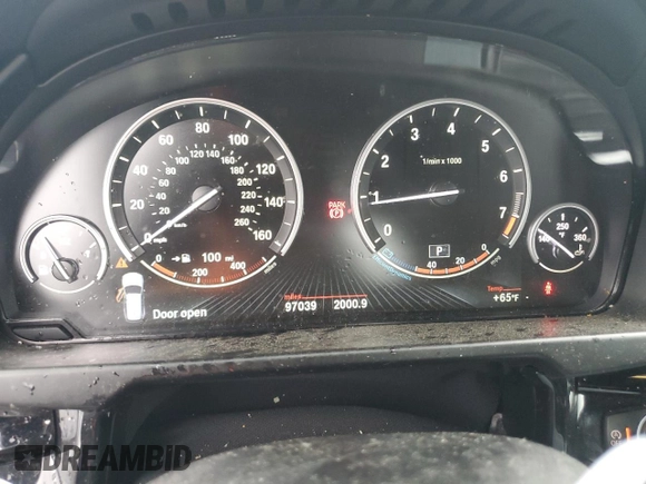 2017 BMW X5 xDrive35i z VIN 5UXKR0C52H0V65219, wystawiony jako Copart lot #53722215 z przebiegiem 97 039 mil mil oraz Szkoda całkowita • Salvage title. Historia ofert i sprzedaży dostępna na DreamBid. Obrazek 9.