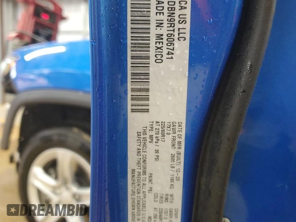 2024 Jeep Compass Latitude with VIN 3C4NJDBN9RT606741, listed as a Copart auction lot 56697525 with 28,605 mi miles and Salvage title. Bid and sale history available at DreamBid. Image 14.