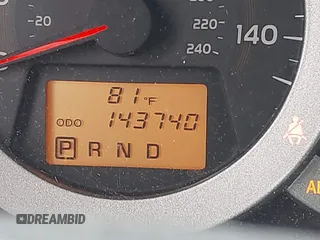 2010 Toyota RAV4 Limited z VIN 2T3DK4DV1AW034891, wystawiony jako IAAI lot #42645241 z przebiegiem 143 740 mil mil oraz . Historia ofert i sprzedaży dostępna na DreamBid. Obrazek 15.