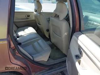 1998 Volvo V70 XC Cross Country с VIN YV1LZ5648W2511117, выставлен на аукционе IAAI как лот 42391801 с пробегом 111 401 миль миль и . История ставок и продаж доступна на DreamBid. Изображение 8.