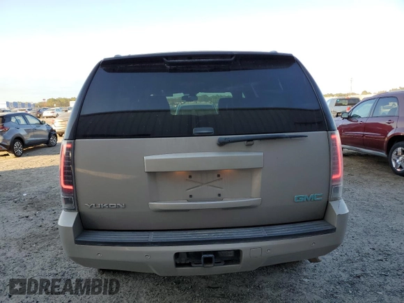2007 GMC Yukon SLE with VIN 1GKFC13J07J321220, listed as a Copart auction lot 88033985 with 211,583 mi miles and Salvage Title. Bid and sale history available at carsss.com. Image 6.