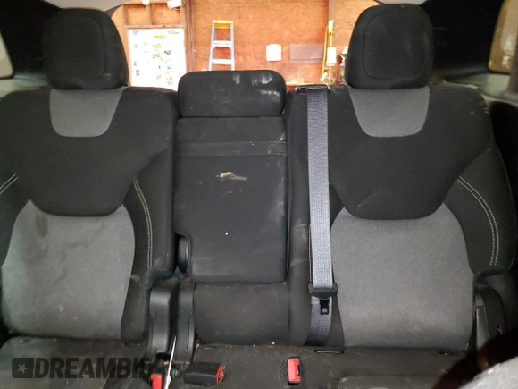 2016 Jeep Cherokee Sport with VIN 1C4PJMAB8GW191371, listed as a Copart auction lot 44255185 with 118,811 mi miles and Salvage title. Bid and sale history available at DreamBid. Image 10.