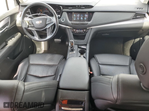 2019 Cadillac XT5 Premium Luxury FWD z VIN 1GYKNERS6KZ230100, wystawiony jako Copart lot #46347885 z przebiegiem 40 188 mil mil oraz Szkody całkowita. Historia ofert i sprzedaży dostępna na DreamBid. Obrazek 8.