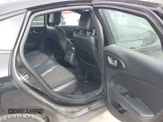 2016 Chrysler 200 S with VIN 1C3CCCBB9GN111720, listed as a IAAI auction lot 41503566 with 128,462 mi miles. Bid and sale history available at carsss.com. Image 8.