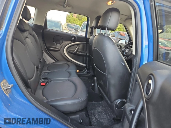 2012 MINI Countryman with VIN WMWZB3C50CWM30636, listed as a Copart auction lot 58615615 with 123,289 mi miles and Clean title. Bid and sale history available at DreamBid. Image 6.
