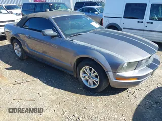 2006 Ford Mustang Standard with VIN 1ZVHT84N365107471, listed as a IAAI auction lot 41763583 with 239,204 mi miles and . Bid and sale history available at carsss.com. Image 1.