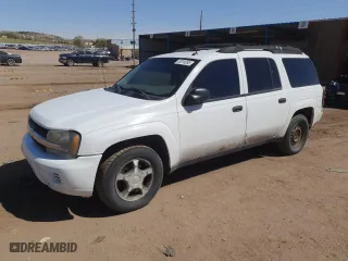 2005 Chevrolet TrailBlazer LS with VIN 1GNET16S856187009, listed as a Copart auction lot 53874385 with 203,918 mi miles and Clean Title. Bid and sale history available at carsss.com. Image 1.