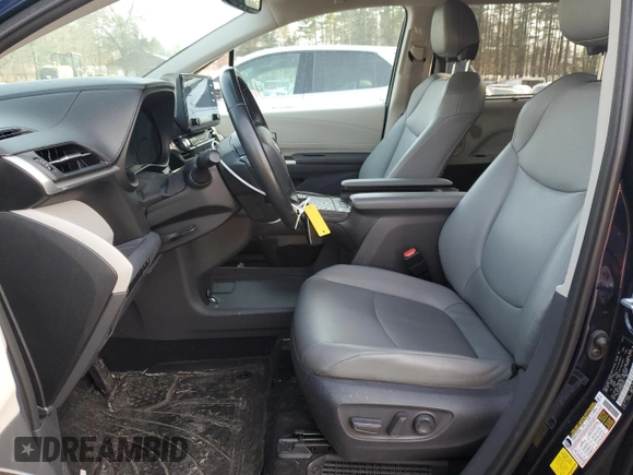2021 Toyota Sienna XLE with VIN 5TDJSKFC0MS010512, listed as a Copart auction lot 45973985 with 86,234 mi miles and Salvage Title. Bid and sale history available at carsss.com. Image 7.