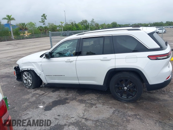 2023 Jeep Grand Cherokee Limited with VIN 1C4RJGBGXPC544537, listed as a IAAI auction lot 42421312 with 61,321 mi miles and . Bid and sale history available at DreamBid. Image 14.