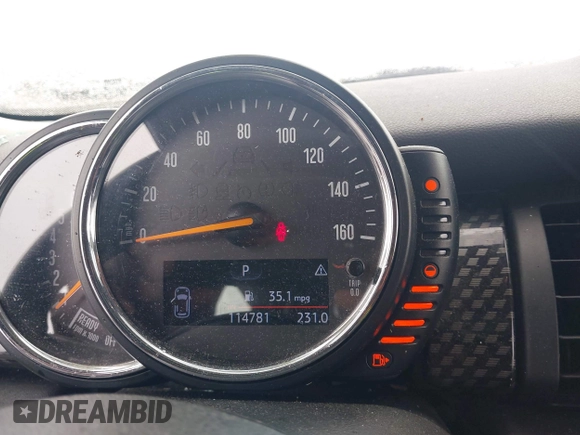 2015 MINI Hardtop 4 Door S with VIN WMWXU3C55F2B56429, listed as a IAAI auction lot 42335996 with 114,781 mi miles and . Bid and sale history available at DreamBid. Image 7.