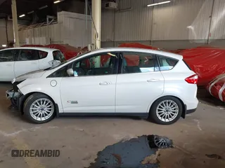 2016 Ford C-Max SEL with VIN 1FADP5CU2GL110832, listed as a IAAI auction lot 41764729 with 119,724 mi miles and . Bid and sale history available at DreamBid. Image 15.