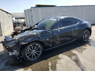 2020 Toyota 86 with VIN JF1ZNAA13L8752860, listed as a Copart auction lot 71526714 with 0 mi miles and Salvage Title. Bid and sale history available at carsss.com. Image 1.