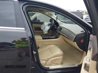 2011 Jaguar XF Premium z VIN SAJWA0GB9BLS18116, wystawiony jako IAAI lot #42451885 z przebiegiem 168 865 mil mil oraz . Historia ofert i sprzedaży dostępna na DreamBid. Obrazek 5.