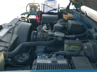 1997 GMC Sierra 1500 с VIN 2GTEK19R9V1566662, выставлен на аукционе IAAI как лот 43051145 с пробегом 209 691 миль миль и . История ставок и продаж доступна на DreamBid. Изображение 18.
