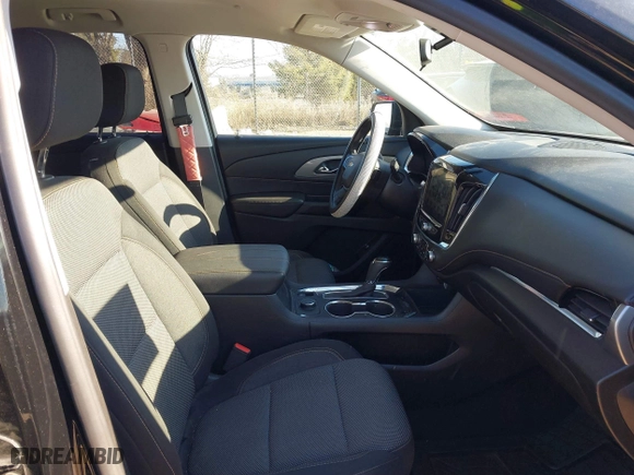2019 Chevrolet Traverse LT Cloth with VIN 1GNEVGKW2KJ135213, listed as a IAAI auction lot 41293389 with 102,217 mi miles. Bid and sale history available at carsss.com. Image 5.