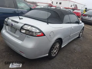 2008 Saab 9-3 with VIN YS3FB79Y586008943, listed as a IAAI auction lot 41772083 with 117,697 mi miles. Bid and sale history available at carsss.com. Image 4.