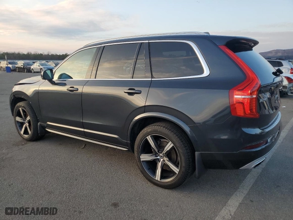 2021 Volvo XC90 Momentum with VIN YV4A22PK4M1742142, listed as a Copart auction lot 81996104 with 32,053 mi miles and Salvage Title. Bid and sale history available at carsss.com. Image 2.