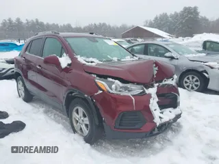 2017 Chevrolet Trax LT with VIN 3GNCJPSB1HL205687, listed as a IAAI auction lot 41566773 with 1 mi miles. Bid and sale history available at carsss.com. Image 1.