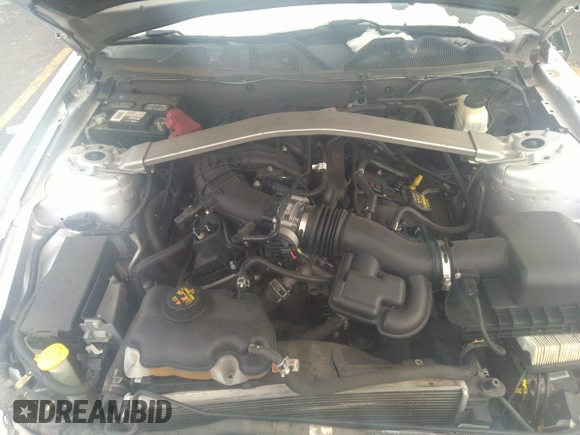 2013 Ford Mustang V6 с VIN 1ZVBP8EM8D5217087, выставлен на аукционе IAAI как лот 35534794 с пробегом Не указан миль и . История ставок и продаж доступна на DreamBid. Изображение 10.