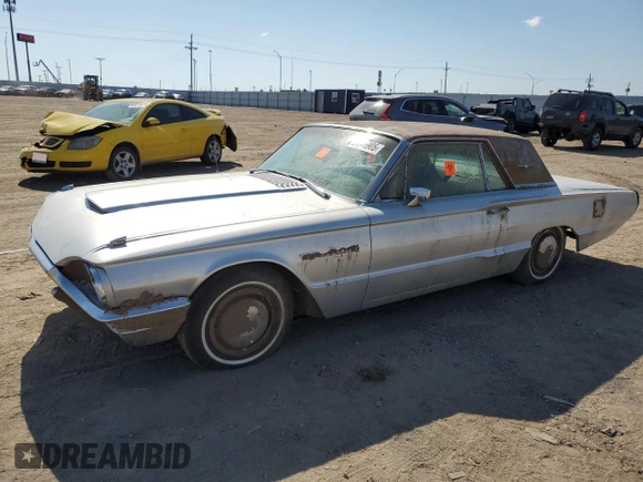 1964 Ford Thunderbird с VIN 4Y83Z152322, выставлен на аукционе Copart как лот 56946905 с пробегом 60 537 миль миль и Списание • Salvage title. История ставок и продаж доступна на DreamBid. Изображение 1.