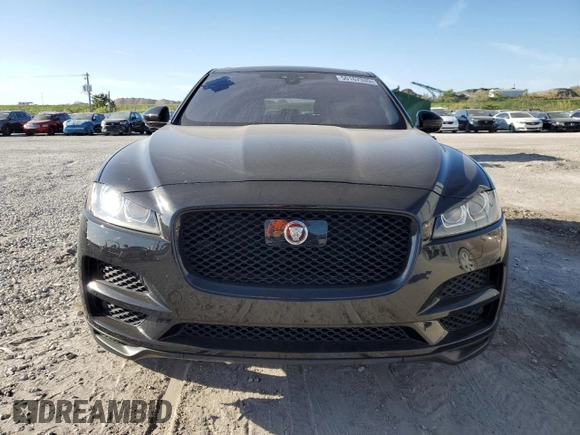 2019 Jaguar F-Pace 25t Prestige with VIN SADCK2GXXKA606848, listed as a Copart auction lot 50167335 with 34,758 mi miles and Salvage Title. Bid and sale history available at DreamBid. Image 5.