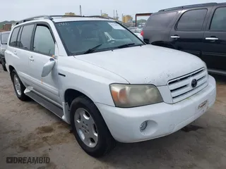 2004 Toyota Highlander with VIN JTEEP21A640067014, listed as a IAAI auction lot 41828054 with 255,796 mi miles. Bid and sale history available at carsss.com. Image 1.