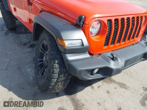 2020 Jeep Gladiator Sport S z VIN 1C6HJTAG0LL149161, wystawiony jako IAAI lot #42071132 z przebiegiem 153 062 mil mil oraz . Historia ofert i sprzedaży dostępna na DreamBid. Obrazek 18.