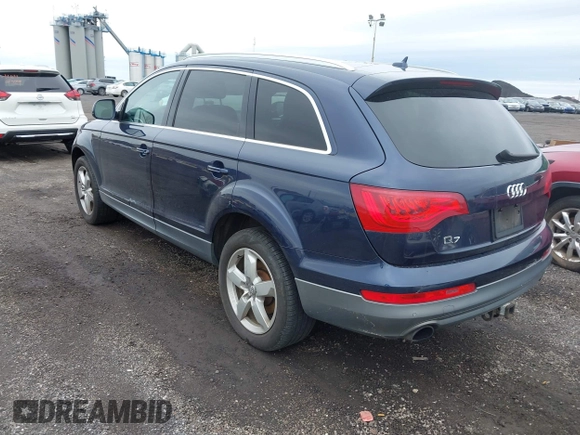2013 Audi Q7 3.0T Premium Plus with VIN WA1LGAFE8DD002959, listed as a IAAI auction lot 41970557 with 184,945 mi miles. Bid and sale history available at carsss.com. Image 3.