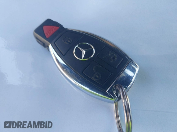 2005 Mercedes-Benz SLK 230/320 z VIN WDBWK56F85F051357, wystawiony jako IAAI lot #42298379 z przebiegiem 50 038 mil mil oraz . Historia ofert i sprzedaży dostępna na DreamBid. Obrazek 11.