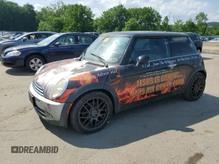 2005 MINI Hardtop with VIN WMWRC33495TJ66986, listed as a Copart auction lot 61852735 with Not provided miles and Salvage title. Bid and sale history available at DreamBid. Image 1.